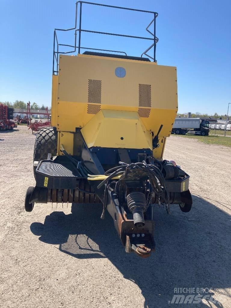 New Holland BB 980 Lis na hranaté balíky