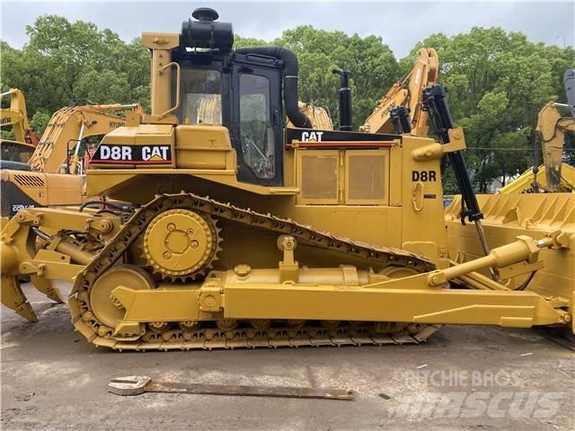 CAT D 8 R Pásové dozery