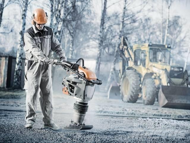 Husqvarna LT 6005 Vibrační pěchy