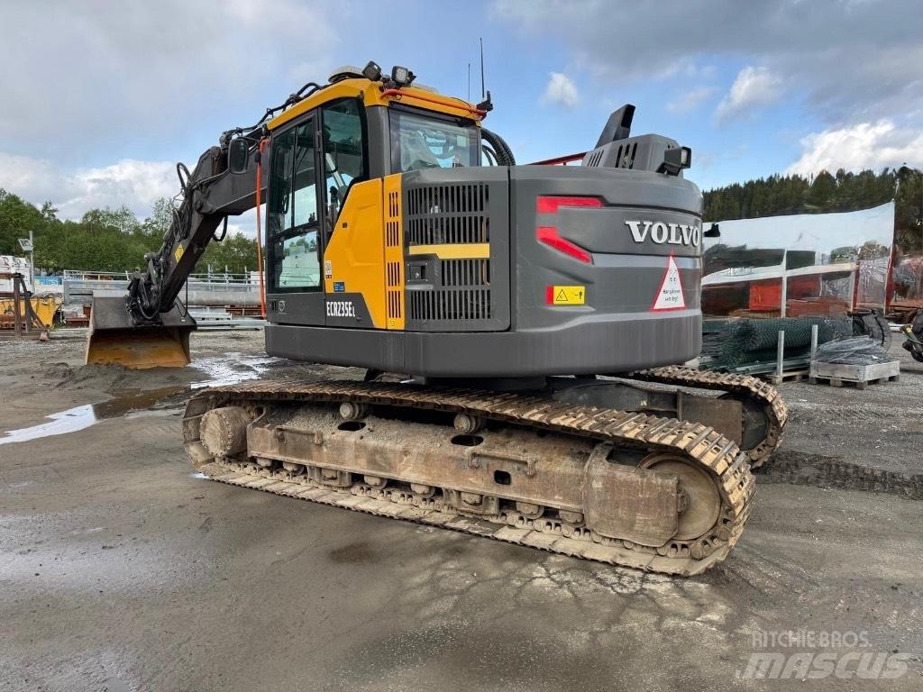 Volvo ECR 235 E Pásová rýpadla
