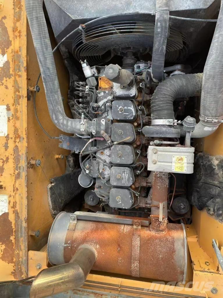 Hyundai 210W-9 Kolová rýpadla