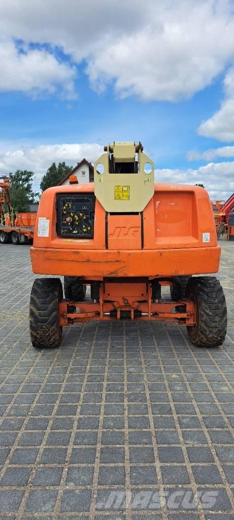 JLG 600AJ Kloubové plošiny