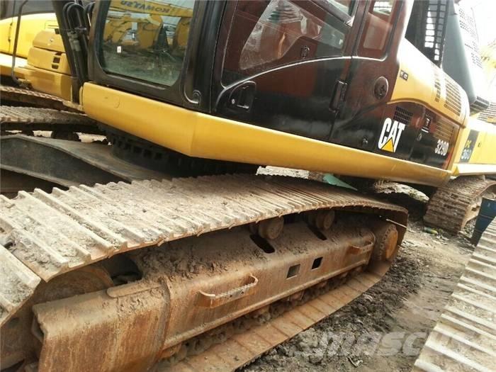 CAT 329 D Pásová rýpadla