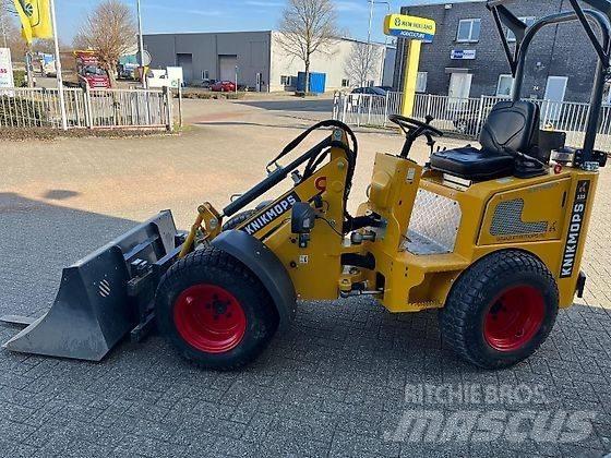 Knikmops KM 130 Mininakladače