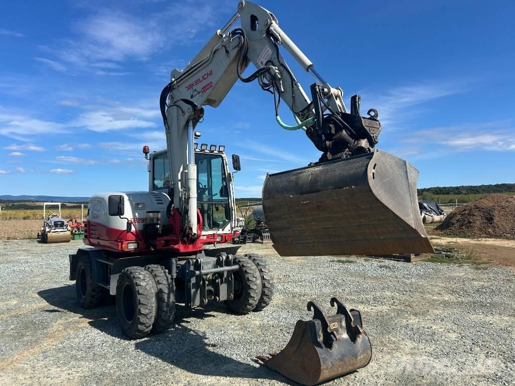 Takeuchi TB 295 W Kolová rýpadla