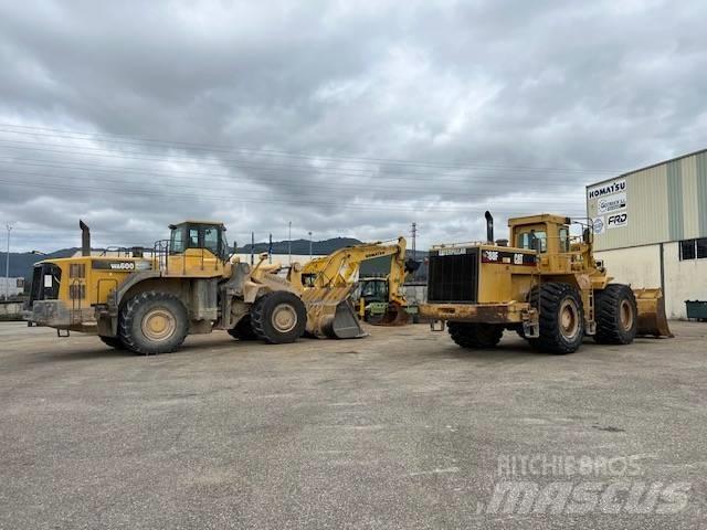 Komatsu WA 600-6 Kolové nakladače