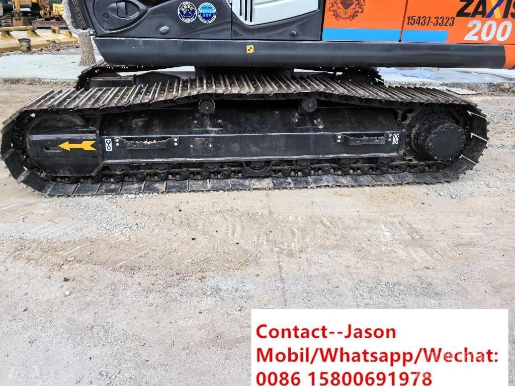 Hitachi ZX 200 Pásová rýpadla