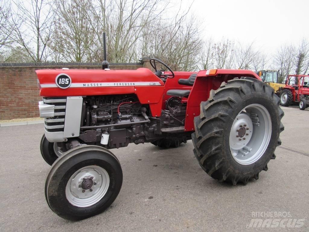 Massey Ferguson 185 Traktory