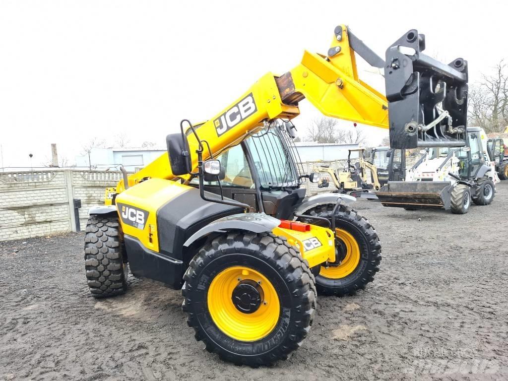 JCB 531-70 Teleskopické manipulátory