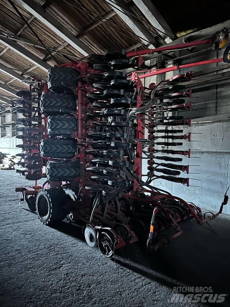 Väderstad Spirit800S Mechanické secí stroje