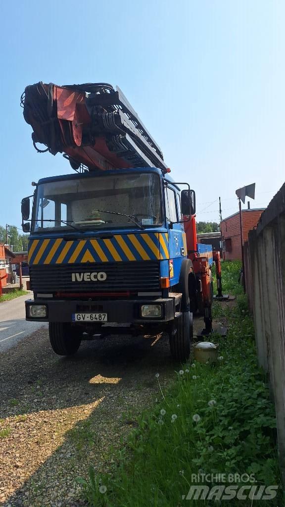 Iveco Pk680tk Jeřáby pro těžký terén
