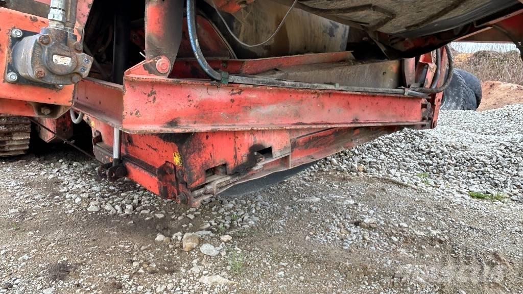 Terex Finlay 883 Mobilní třídiče