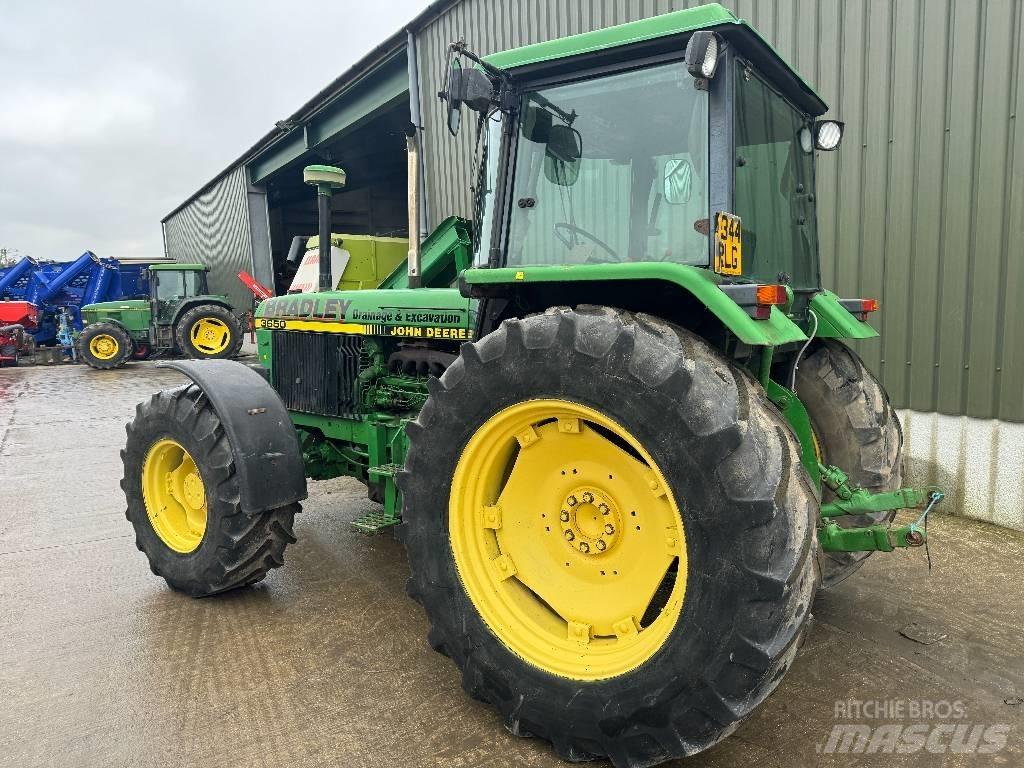 John Deere 3650 Traktory