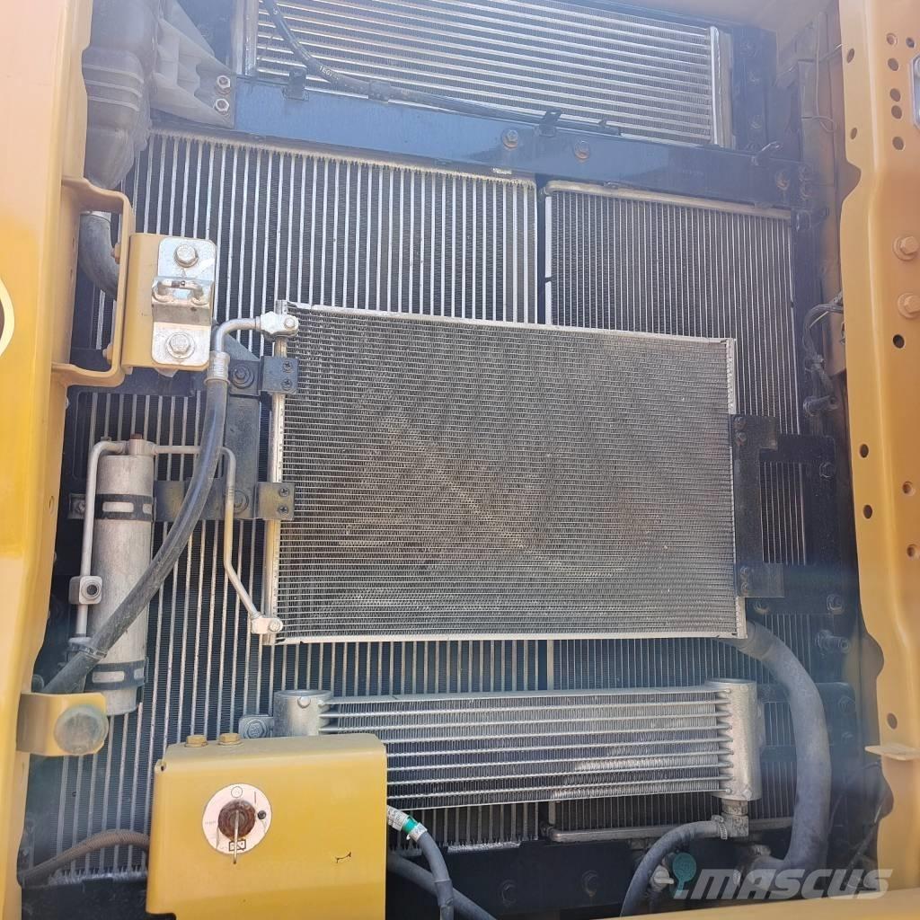 CAT 330 GC Pásová rýpadla