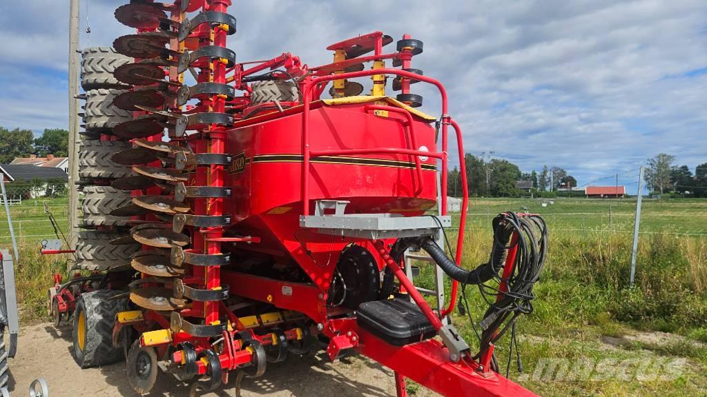 Väderstad Spirit800S Mechanické secí stroje