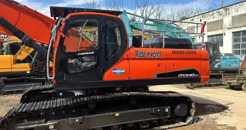 Doosan DX340 Pásová rýpadla