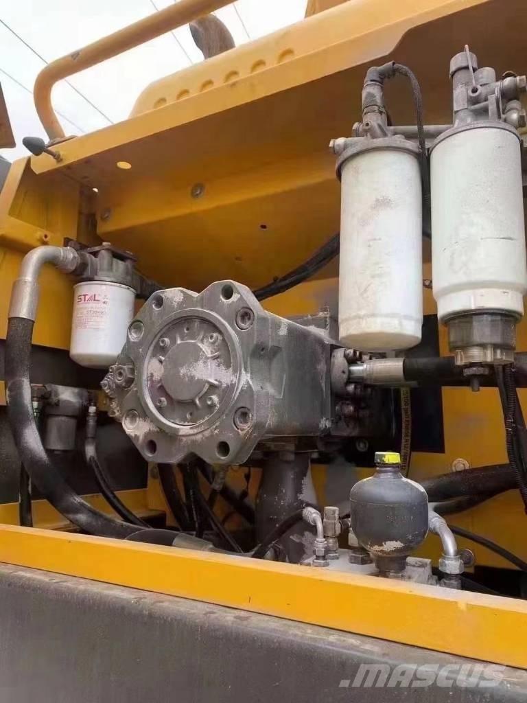 Volvo EC 360 Pásová rýpadla