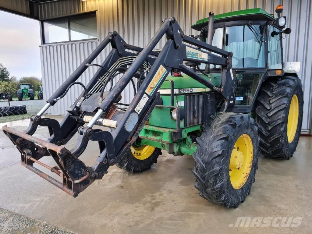 John Deere 2850 Traktory
