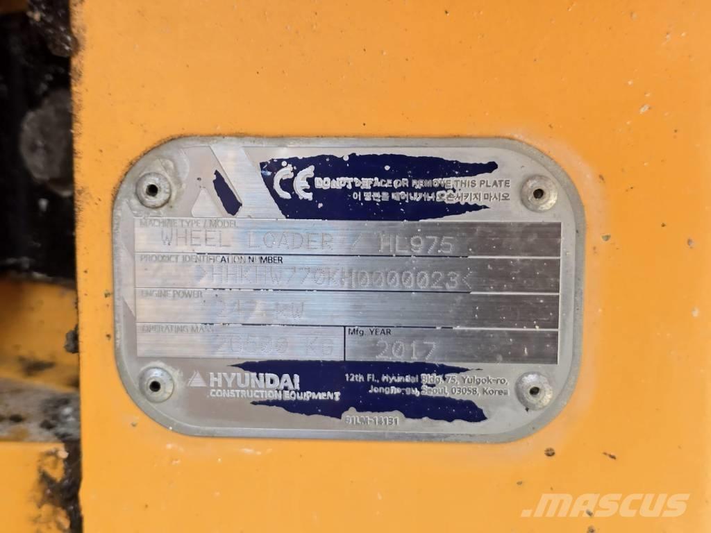Hyundai HL 975 Kolové nakladače