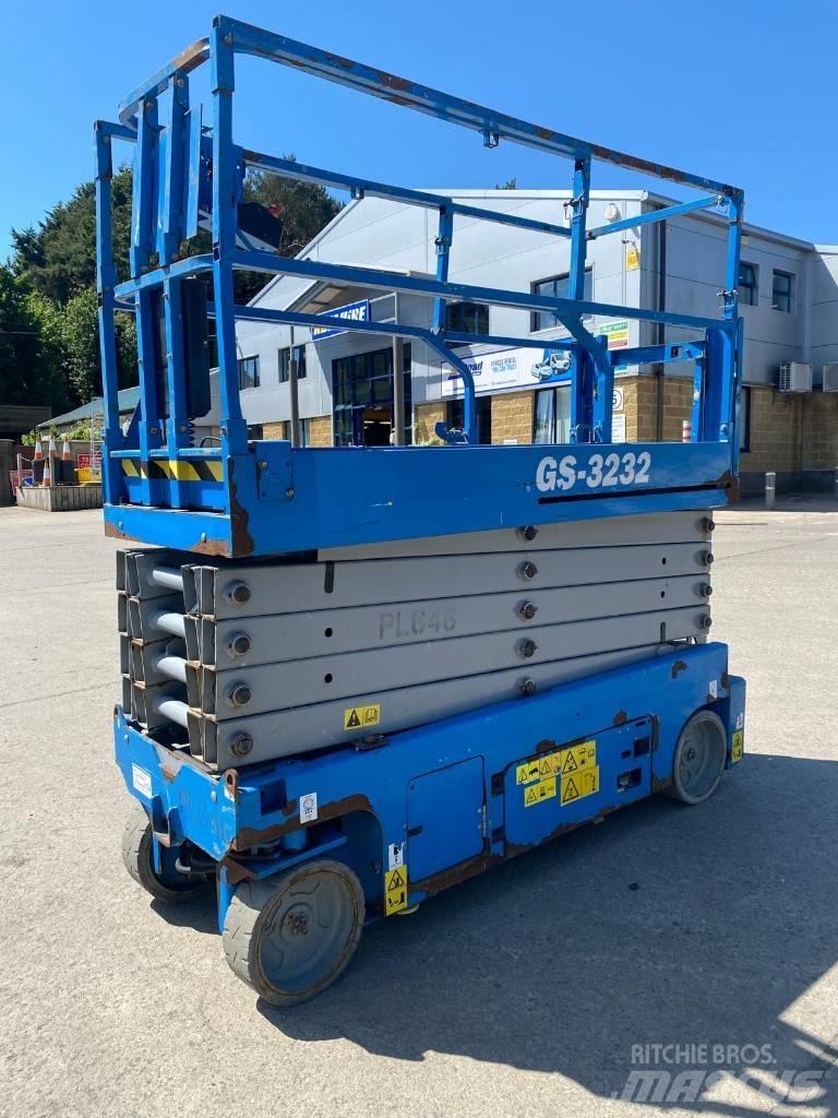 Genie GS 3232 Nůžková zvedací plošina