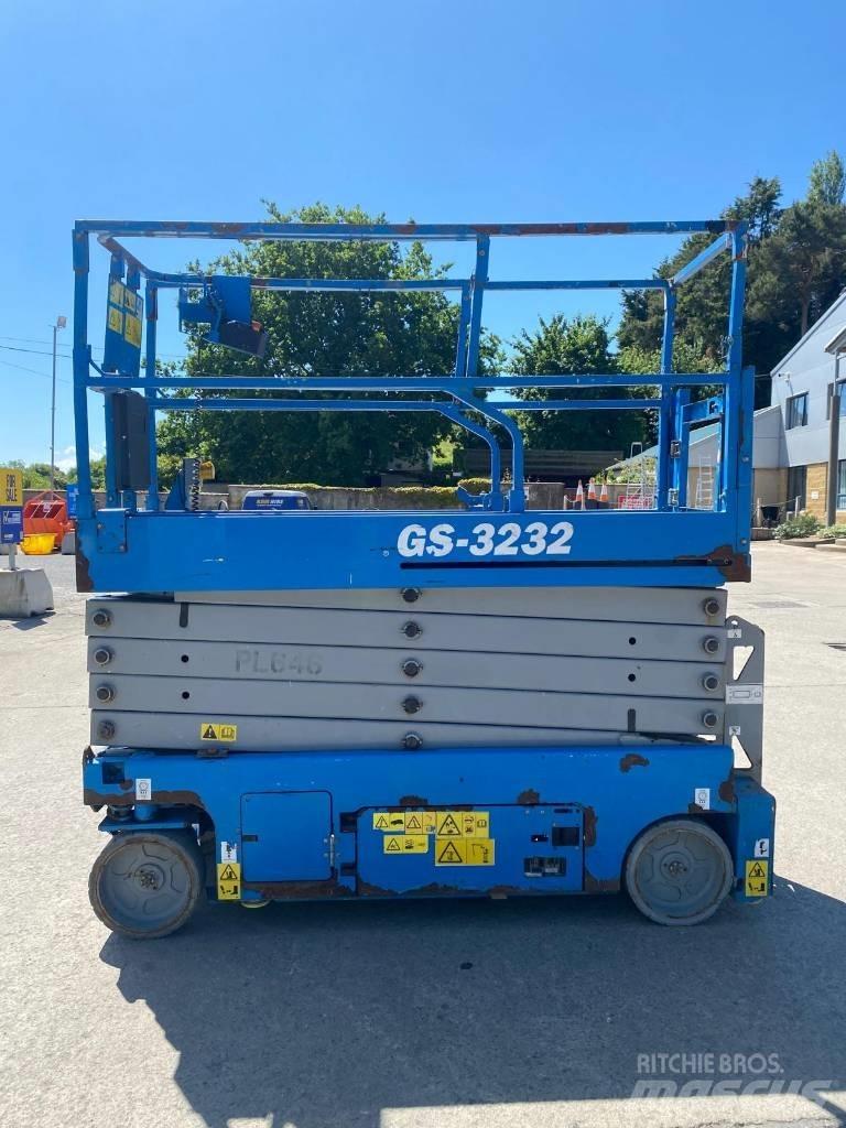 Genie GS 3232 Nůžková zvedací plošina