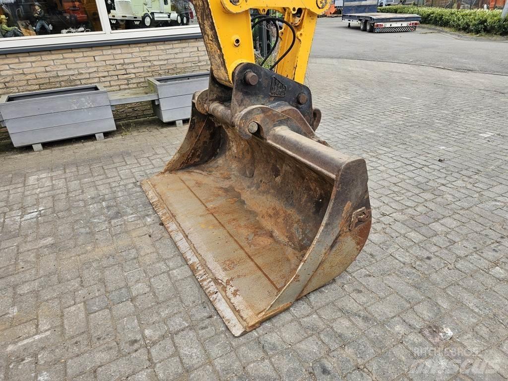 JCB JS145W Kolová rýpadla