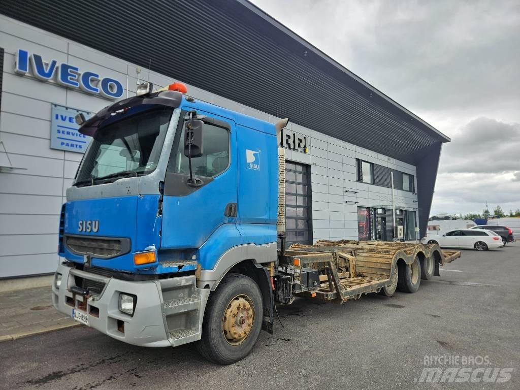 Sisu E12 8x2 Nákladní automobily pro přepravu lesních strojů