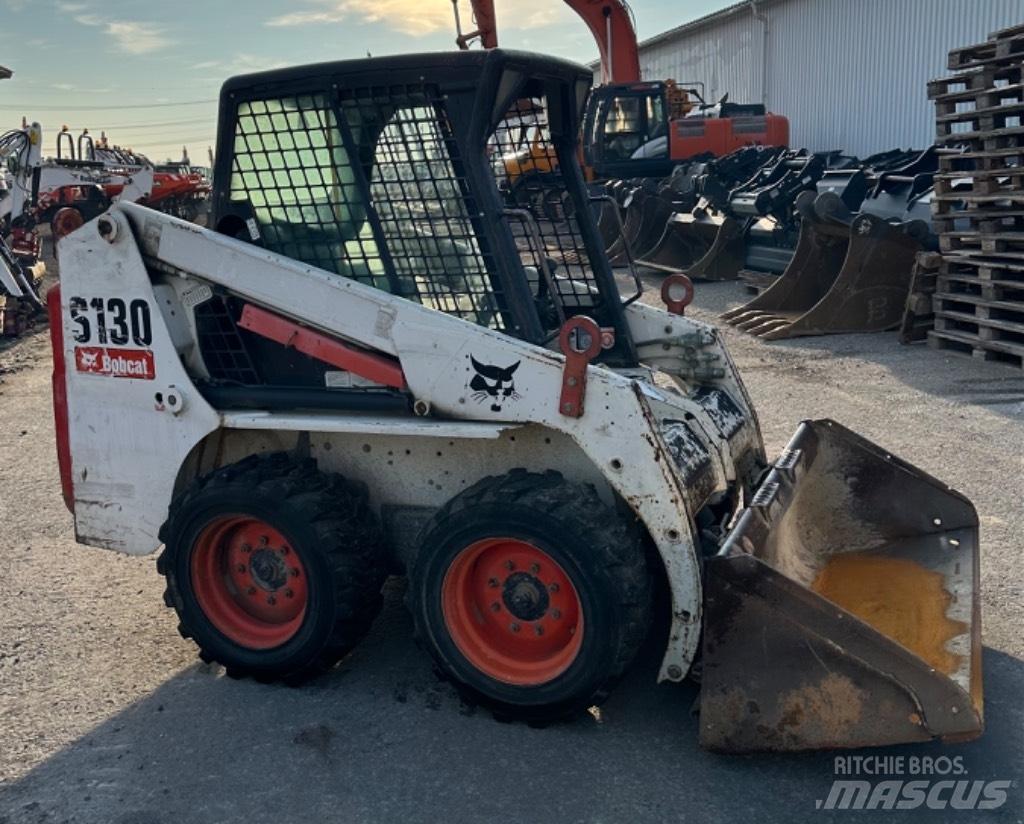 Bobcat S 130 Smykem řízené nakladače