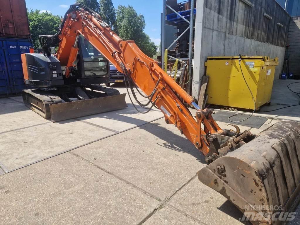 Hitachi ZX85US-5A Midi rýpadla 7t - 12t