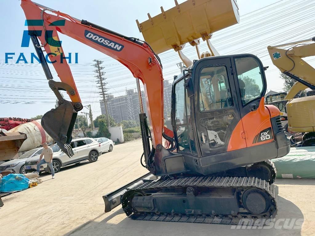 Doosan DX 60-9 C Pásová rýpadla