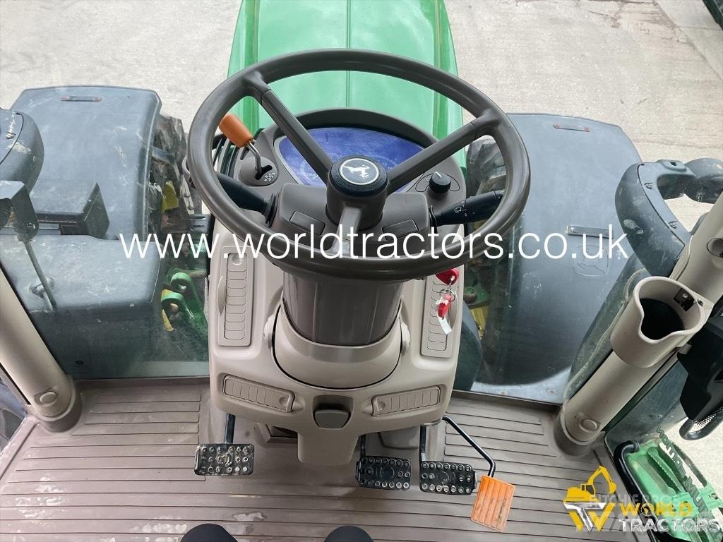 John Deere 6215 R Traktory