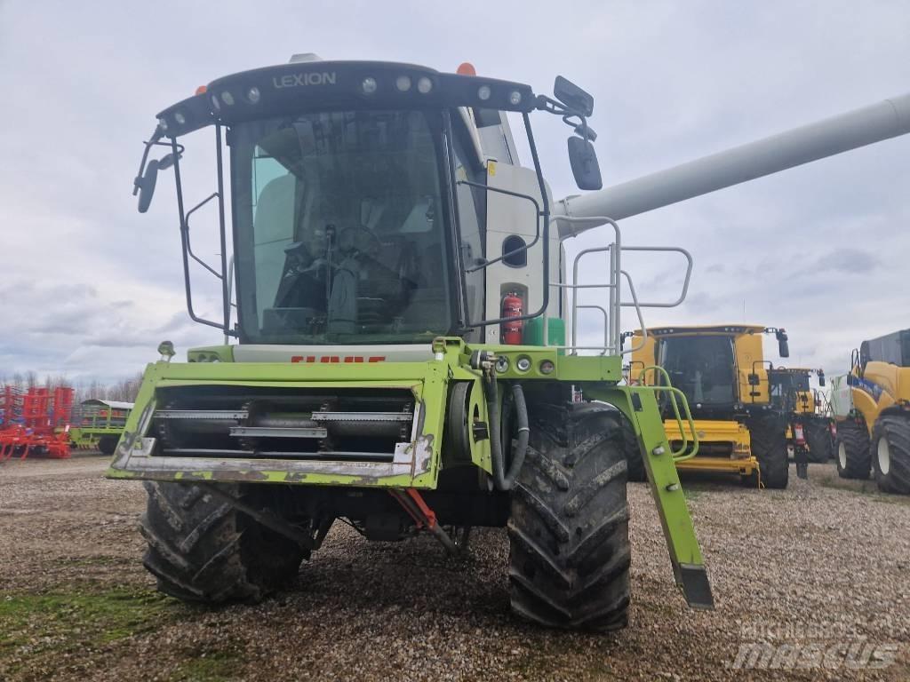 CLAAS Lexion 660 Sklízecí mlátičky