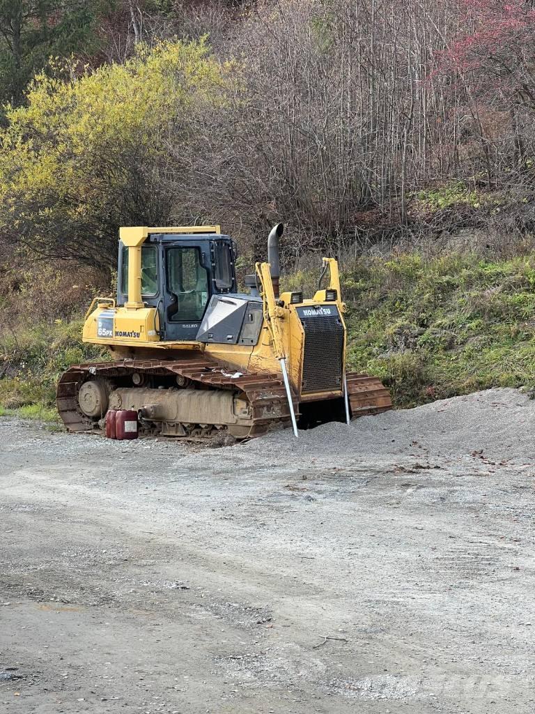 Komatsu D 65 PX Výložníky a lžíce