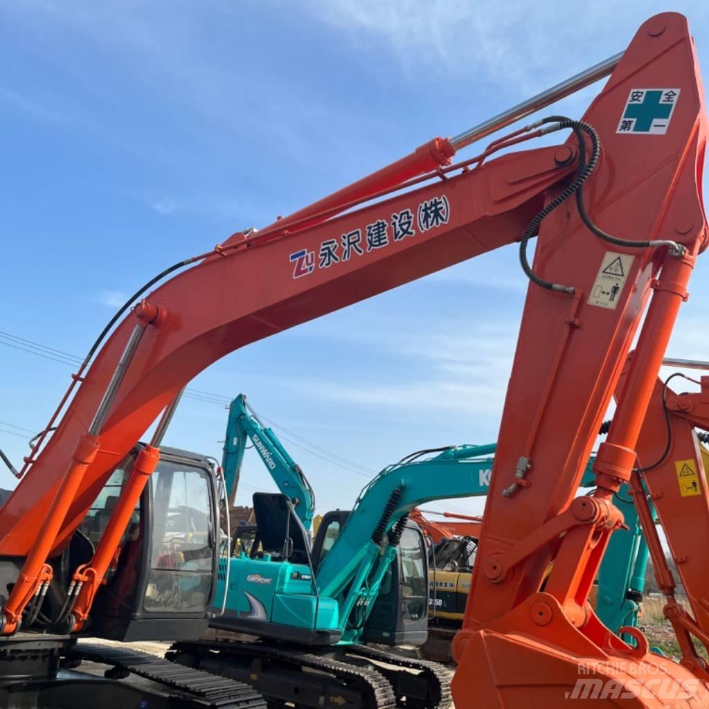Hitachi ZX 240 Pásová rýpadla