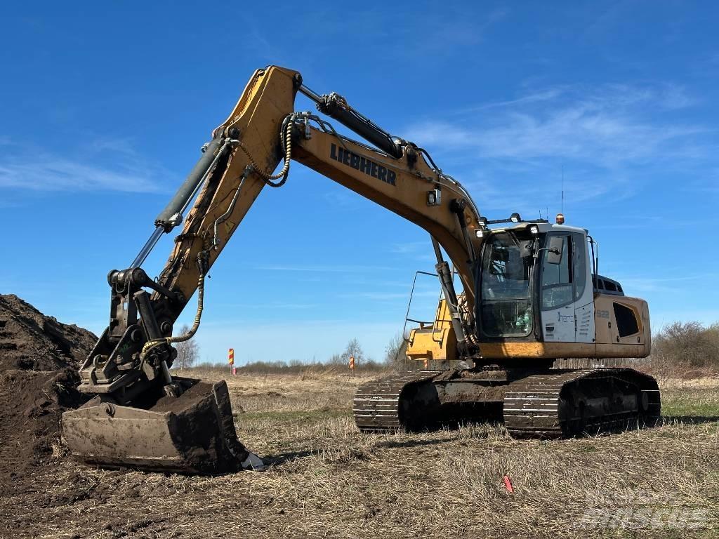 Liebherr R 922 Pásová rýpadla