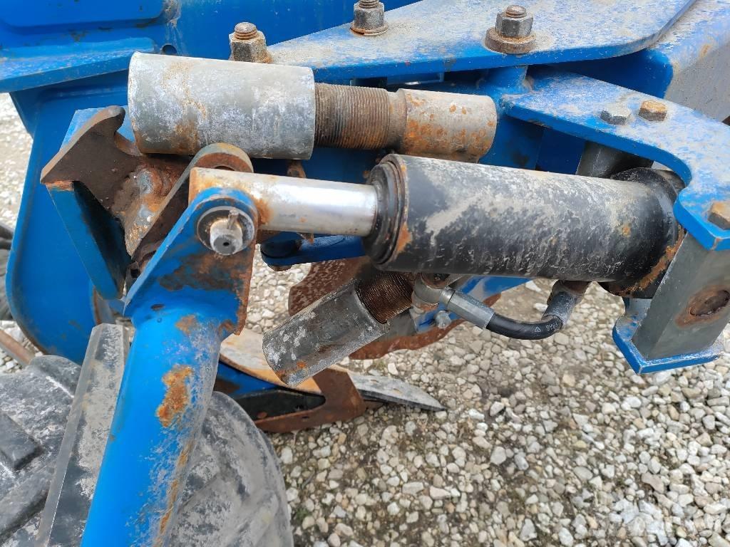 New Holland PH51080H Oboustranné pluhy