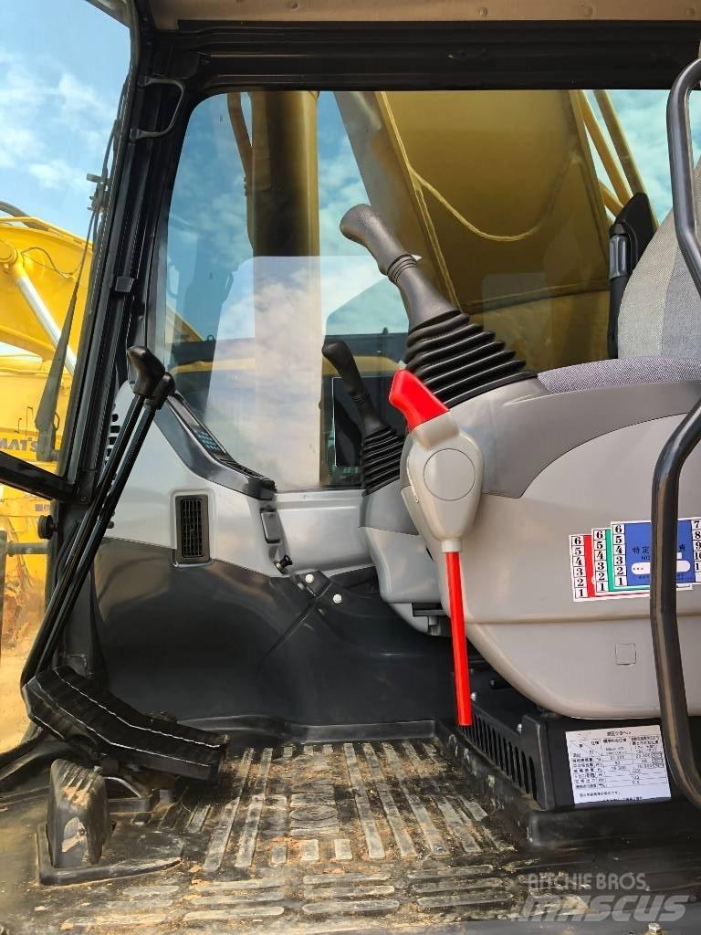 Komatsu 350 Pásová rýpadla