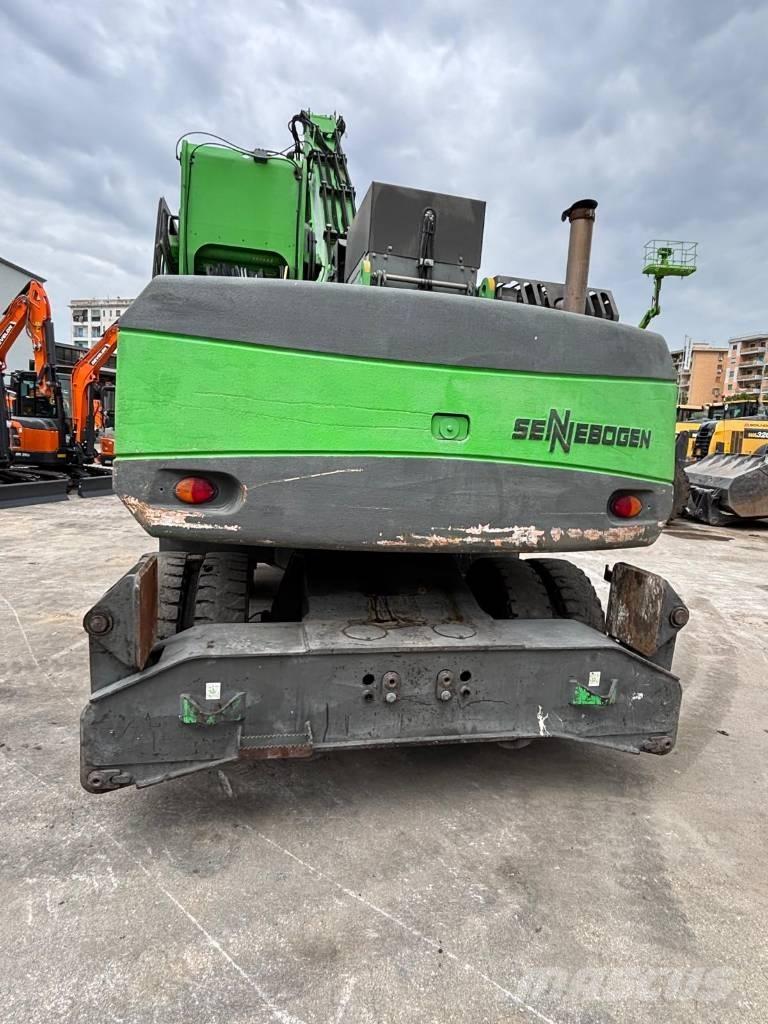 Sennebogen 821 M Stroje pro manipulaci s odpadem