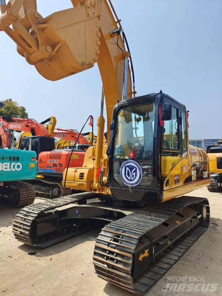 CAT CAT320C Midi rýpadla 7t - 12t