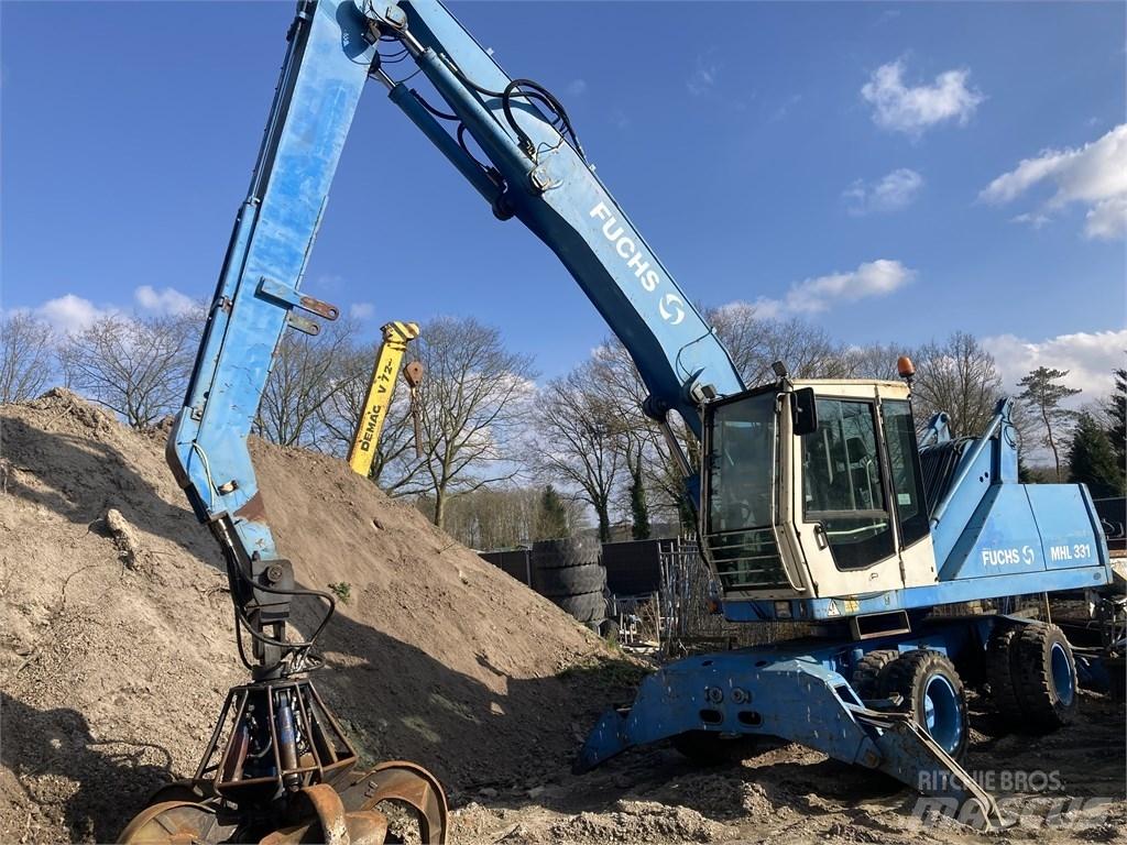 Fuchs MHL 331 Stroje pro manipulaci s odpadem