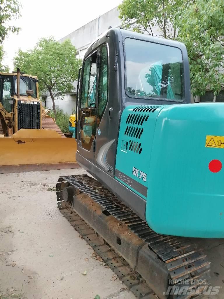Kobelco SK 75 Pásová rýpadla