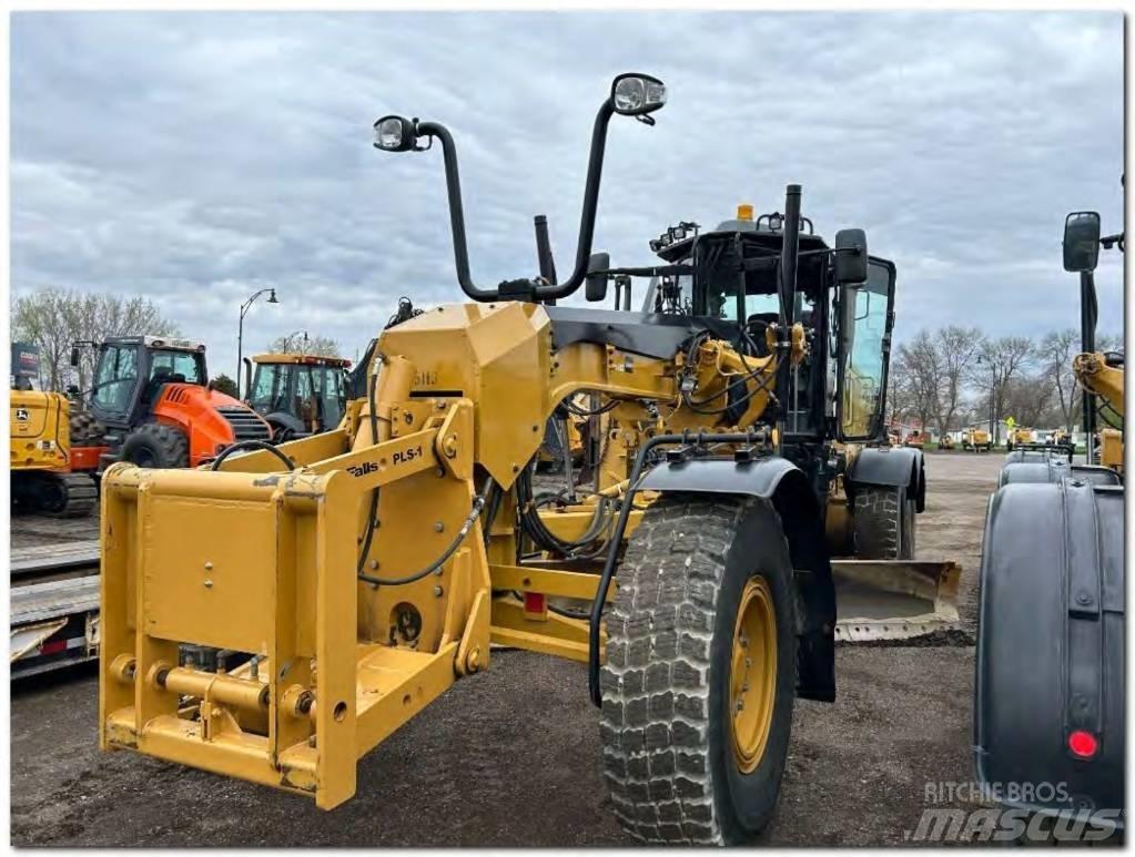 CAT 12 M 3 Grejdry