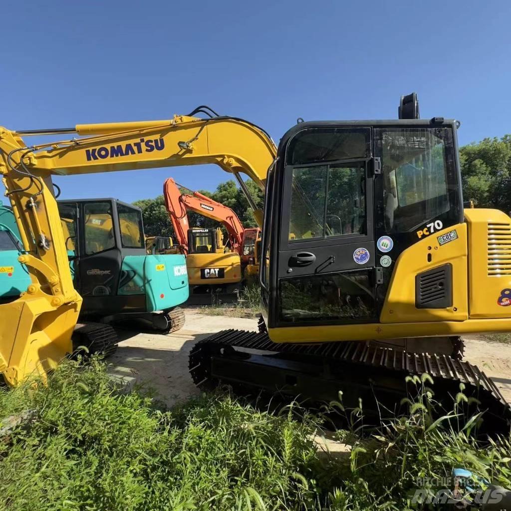 Komatsu PC 70 Pásová rýpadla