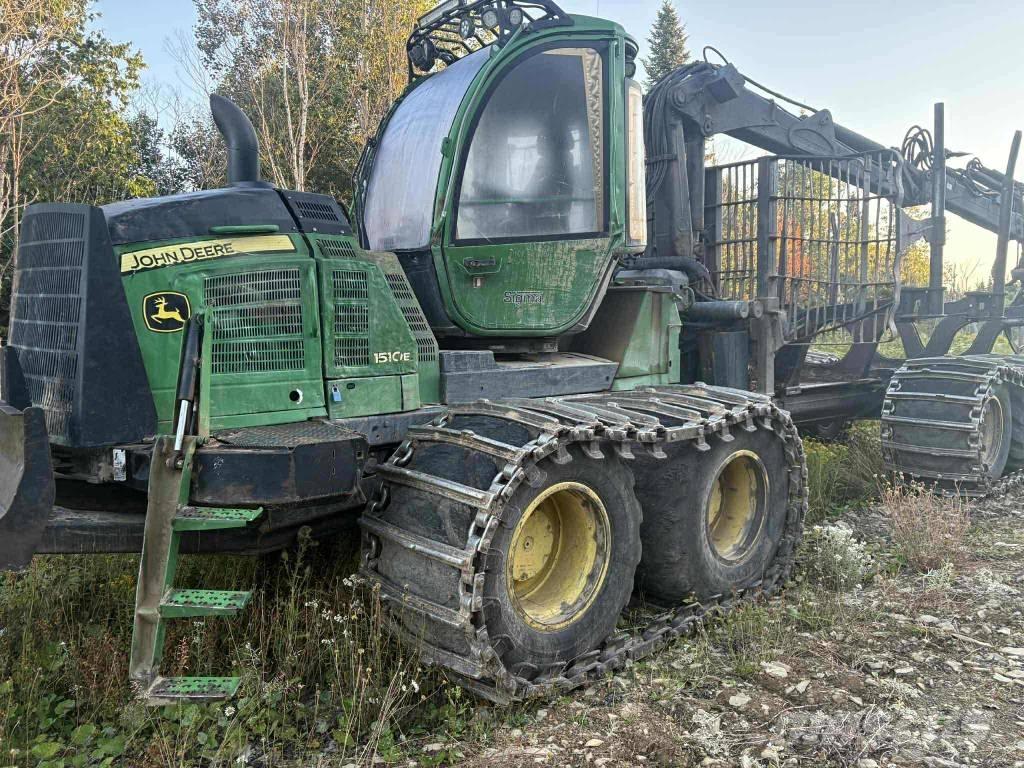 John Deere 1510 E Vyvážecí traktory
