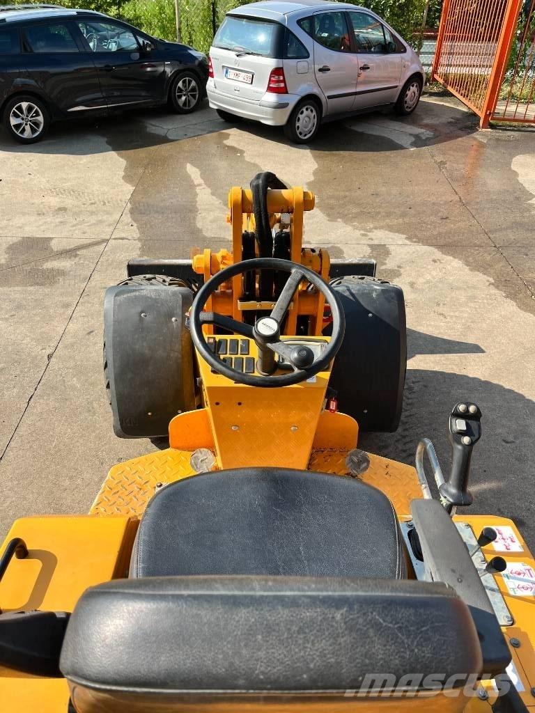 Knikmops KM 250 Kolové nakladače