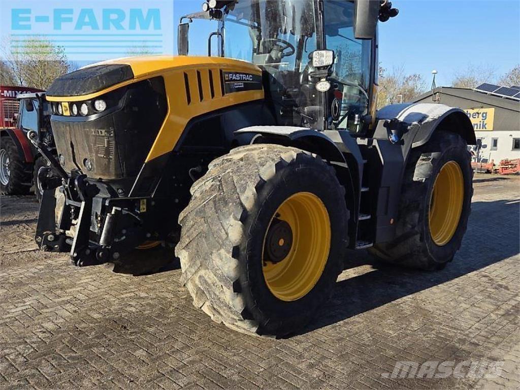 JCB fastrac 8330 Traktory