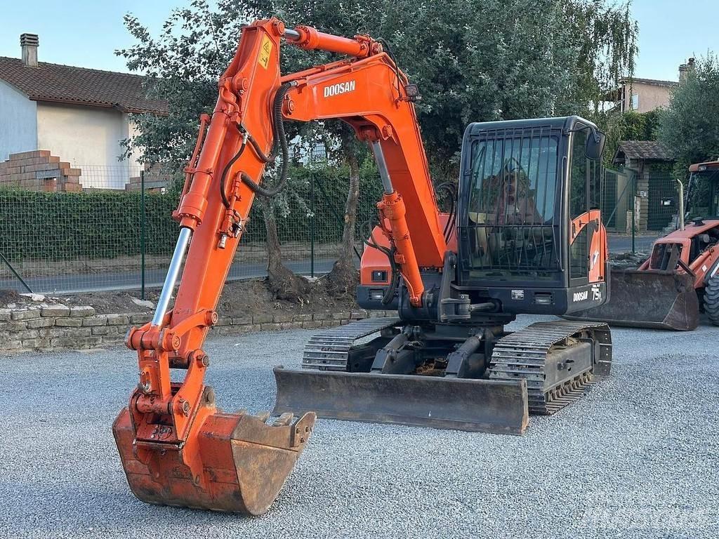 Doosan SOLAR 75V Speciální bagry
