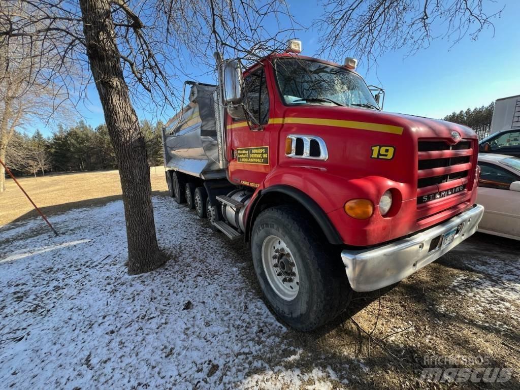 Sterling L 7500 Sklápěče