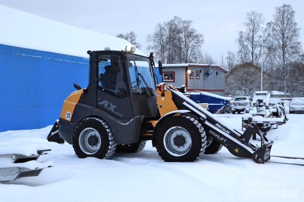 Mecalac AX850-HL Kolové nakladače