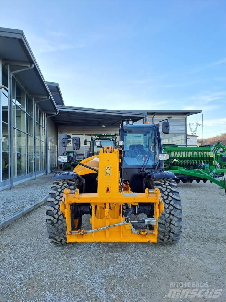 JCB 532-70 Teleskopické manipulátory